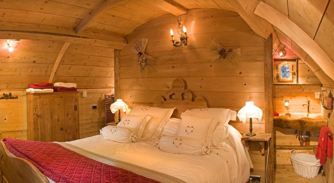 Hotel Les Chalets De Philippe Avec Jacuzzis Privatifs Chamonix Exterior photo