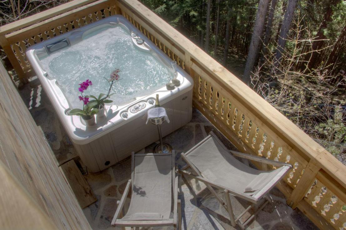 Hotel Les Chalets De Philippe Avec Jacuzzis Privatifs Chamonix Exterior photo