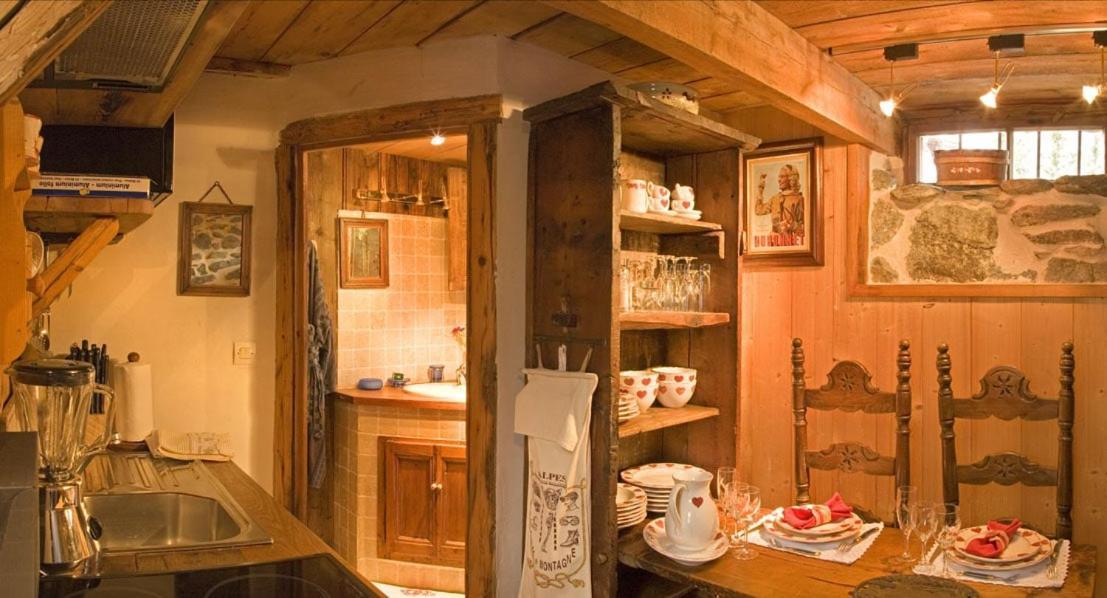 Hotel Les Chalets De Philippe Avec Jacuzzis Privatifs Chamonix Exterior photo