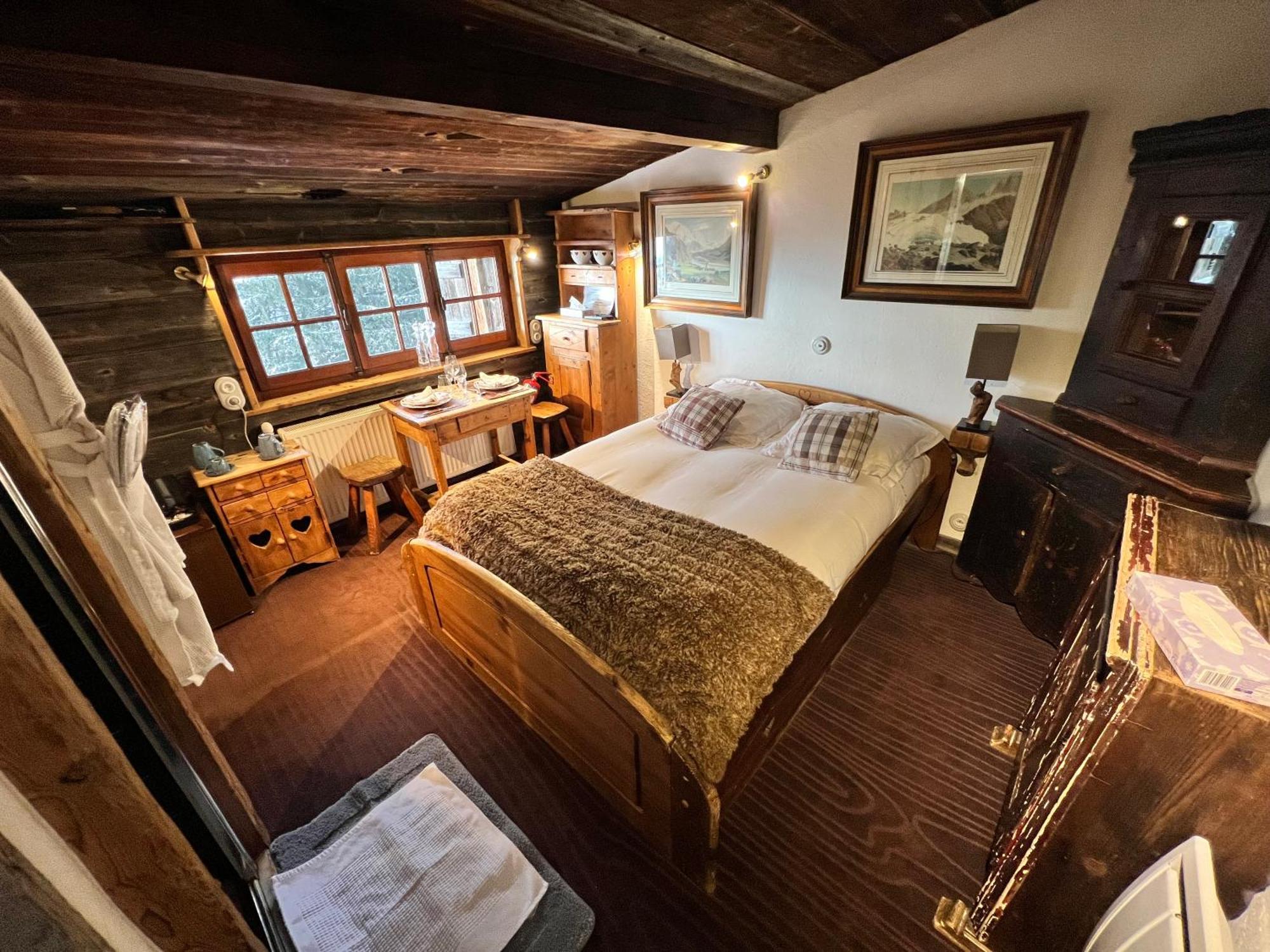 Hotel Les Chalets De Philippe Avec Jacuzzis Privatifs Chamonix Exterior photo